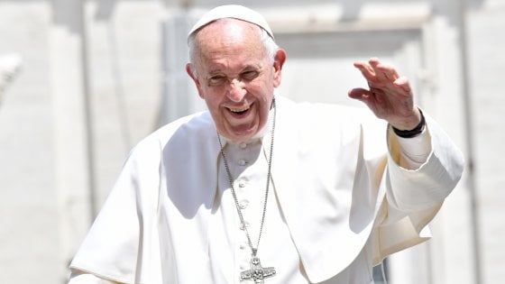 Il calcio da Papa Francesco: "Resti un gioco, genitori ...